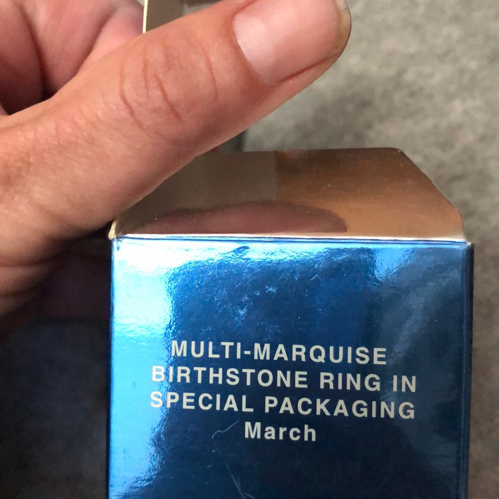 Avon ring - Picture 2 of 4
